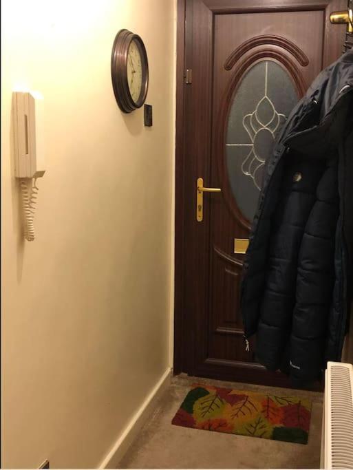 Lovely One-Bed Condo With Free Parking On Premises Sunderland  Bagian luar foto